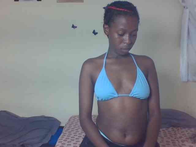 Cocoloveee webcam