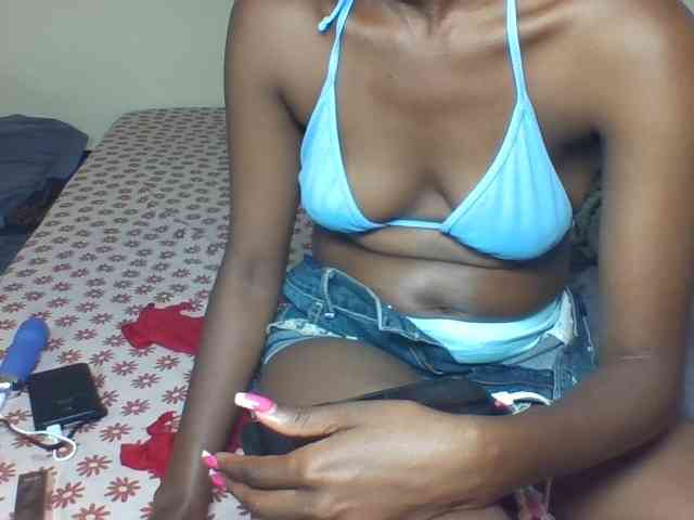 Cocoloveee webcam