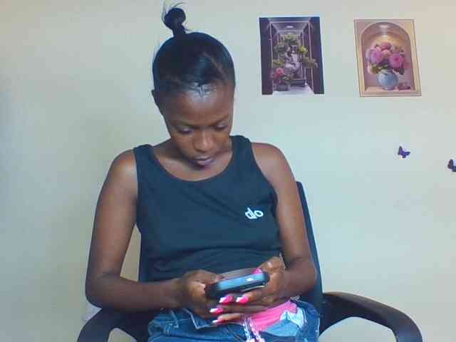 Cocoloveee webcam