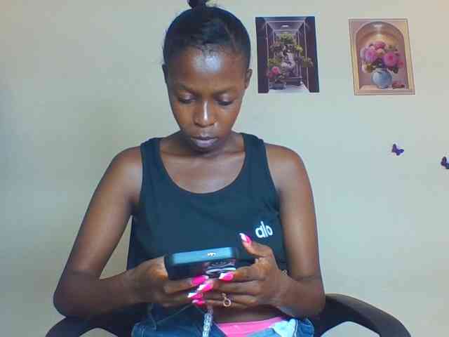 Cocoloveee webcam