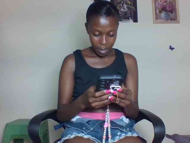Cocoloveee webcam