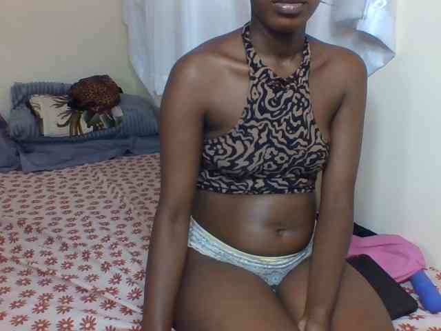 Cocoloveee webcam
