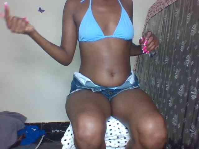Cocoloveee webcam