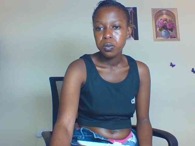 Cocoloveee webcam