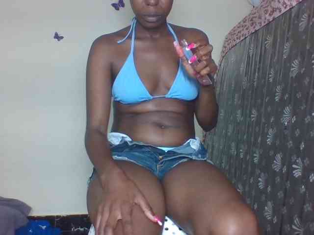 Cocoloveee webcam