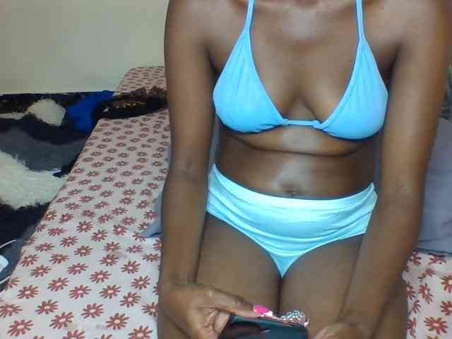 Cocoloveee webcam