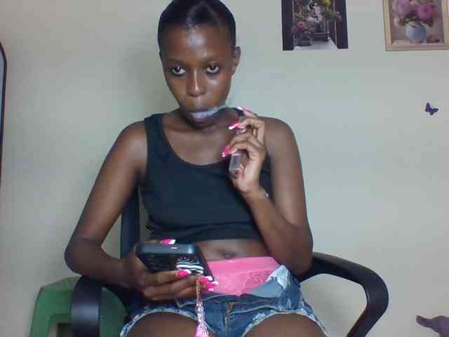 Cocoloveee webcam