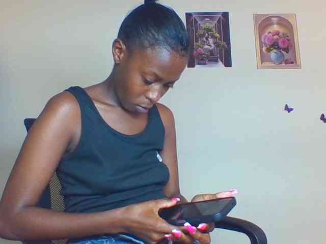 Cocoloveee webcam