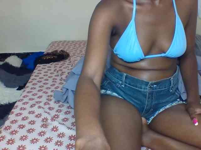 Cocoloveee webcam
