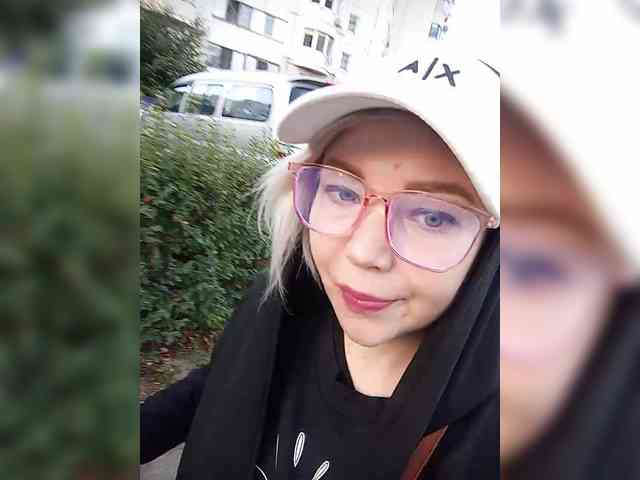 Nataly45's cam show statistics and live stream
