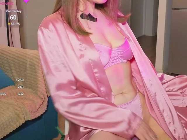 Jennyviva live cam on BongaCams
