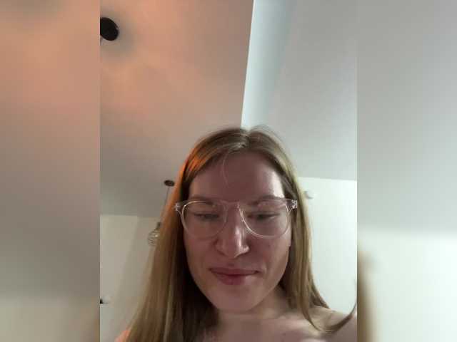 Jennyviva live cam on BongaCams