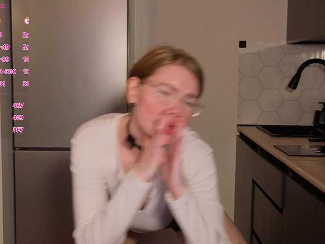 Jennyviva live cam on BongaCams