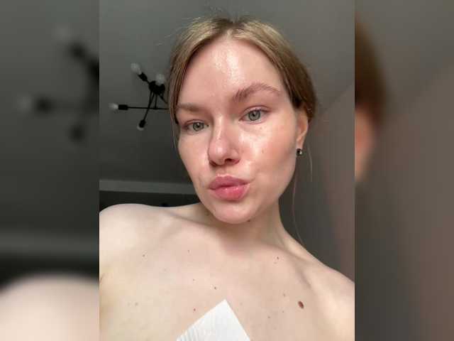 Jennyviva live cam on BongaCams
