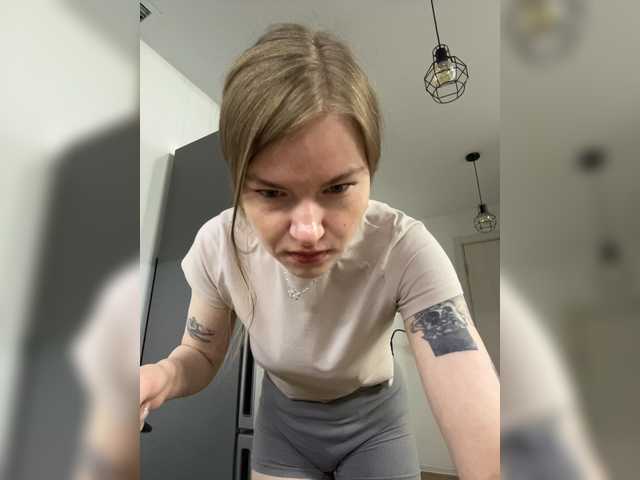 Jennyviva live cam on BongaCams