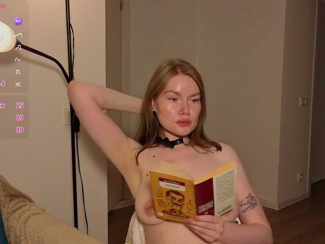 Jennyviva live cam on BongaCams