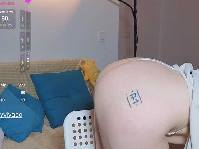 Jennyviva live cam on BongaCams
