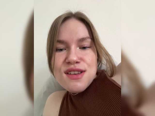 Jennyviva, live now on BongaCams