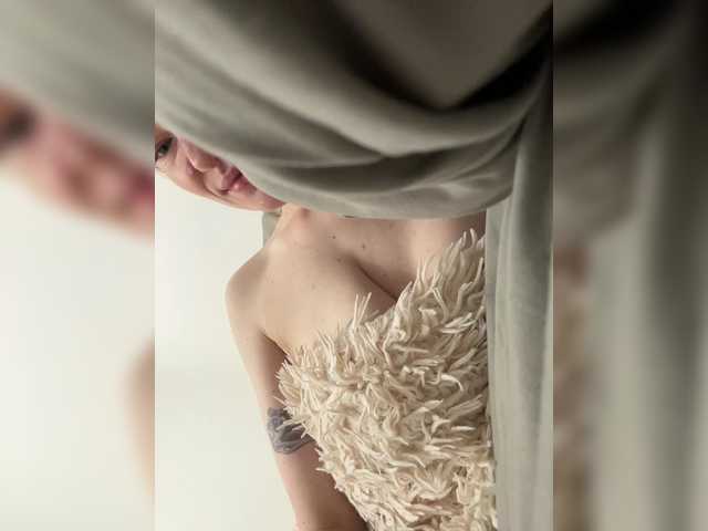 Jennyviva live cam on BongaCams