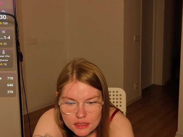 Jennyviva live cam on BongaCams