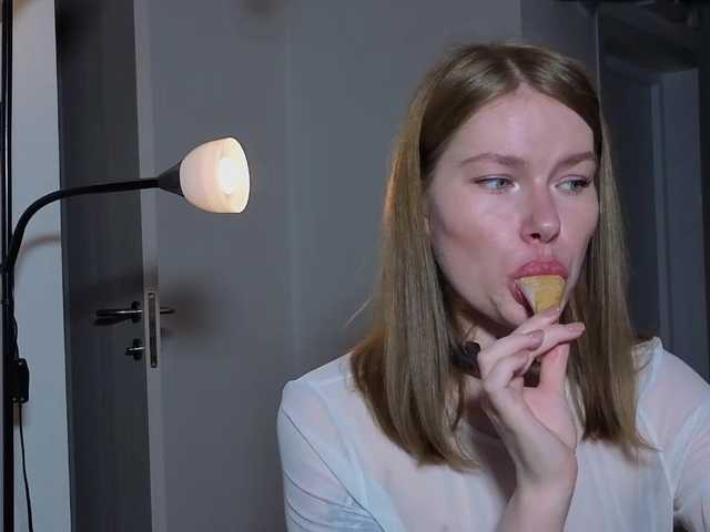 Jennyviva live webcam show