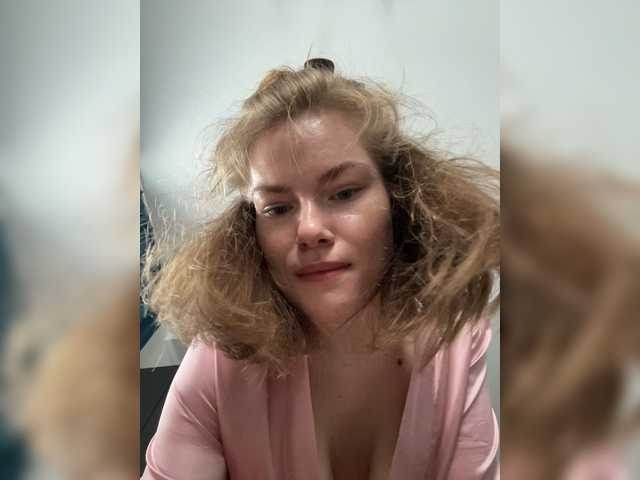 Jennyviva live cam on BongaCams