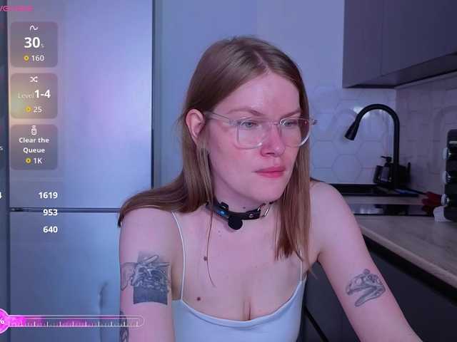 Jennyviva live cam on BongaCams