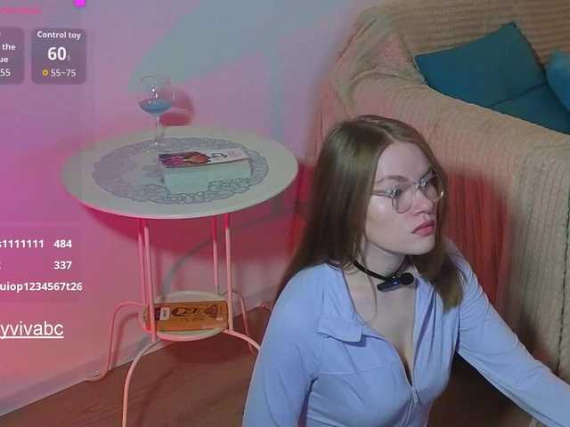 Jennyviva live cam on BongaCams