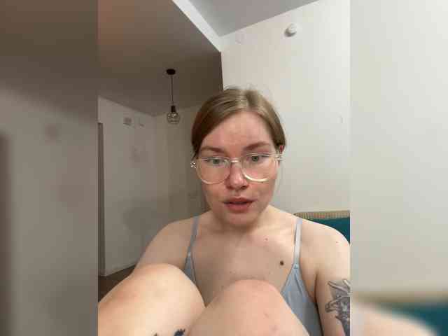 Model: Jennyviva