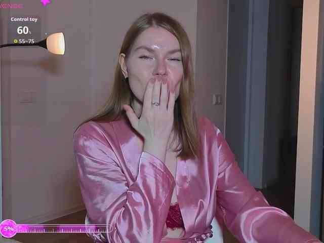 Jennyviva Live Webcam on BongaCams