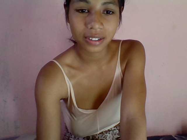 Sexyjolie586 live cam on BongaCams