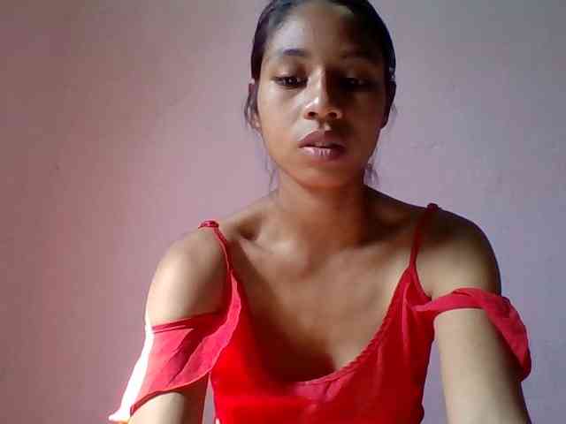 Model: Sexyjolie586