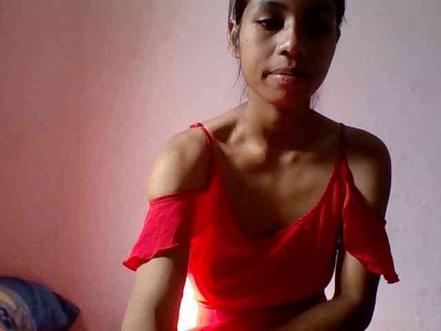 Sexyjolie586 webcam