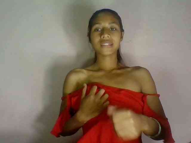 Sexyjolie586 webcam