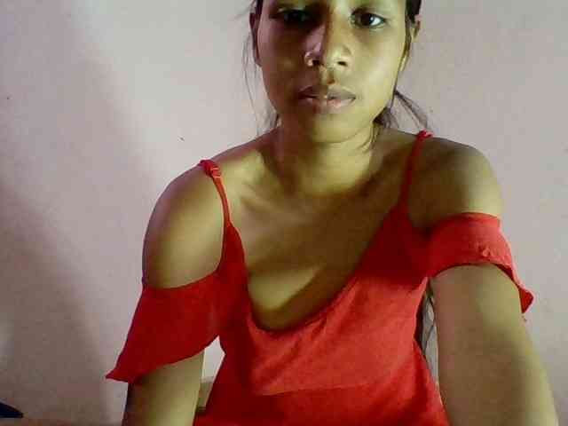 Sexyjolie586 webcam