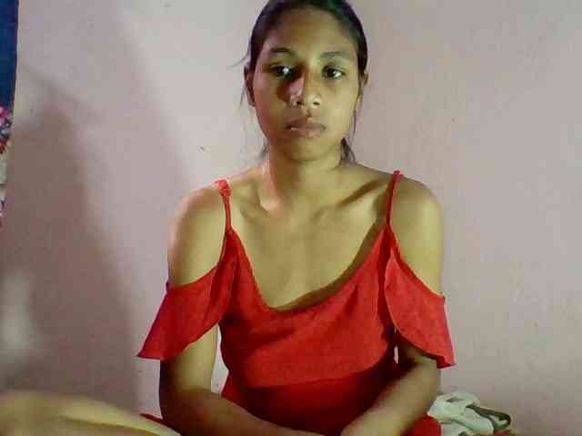Sexyjolie586 webcam