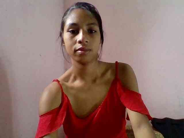 Sexyjolie586 webcam