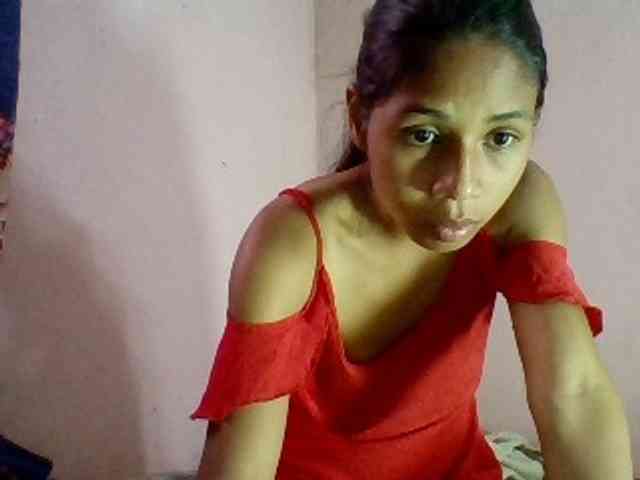 Sexyjolie586 webcam