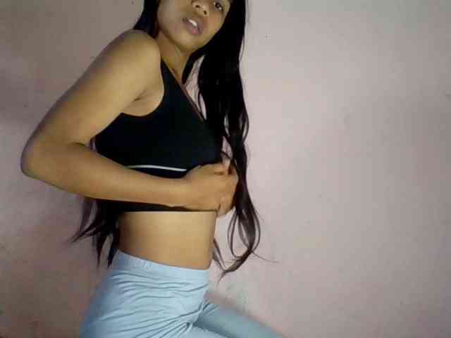 Sexyjolie586 webcam