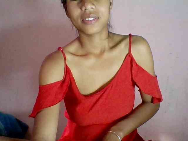 Sexyjolie586 webcam