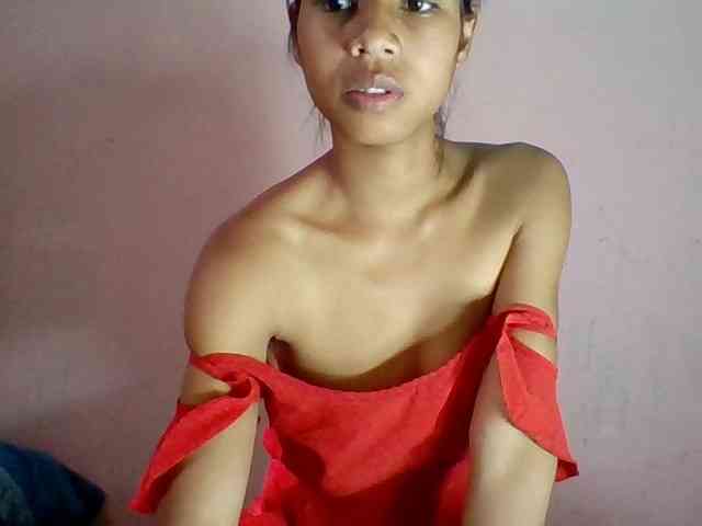 Sexyjolie586 webcam