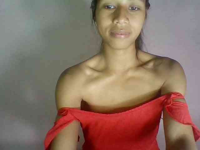 Sexyjolie586 webcam
