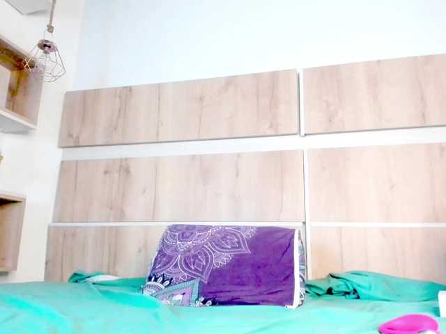 Littlemaddy live cam on BongaCams