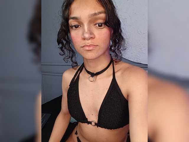 Littlemaddy live cam
