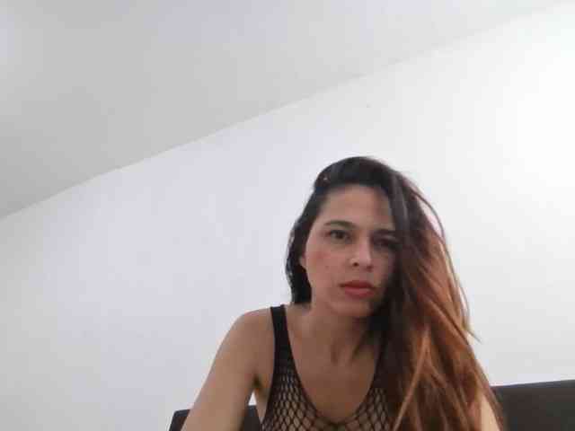 kiradessire01 webcam