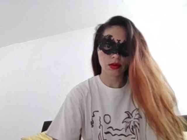 kiradessire01 webcam