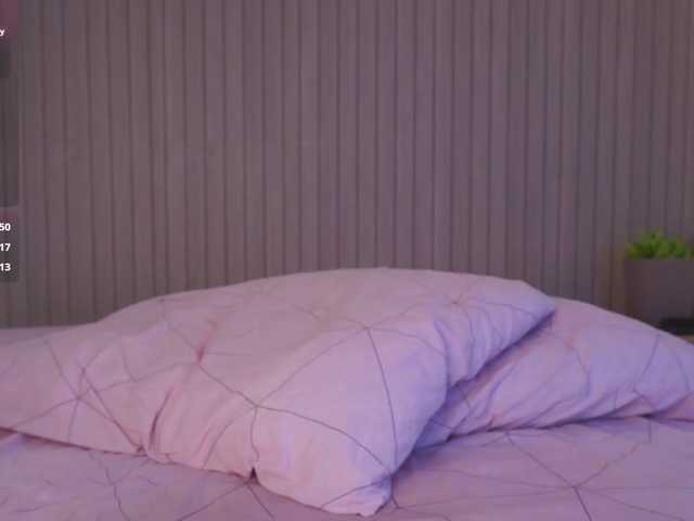 FunnyMagniya live cam on BongaCams