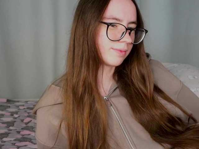 FunnyMagniya live cam on BongaCams