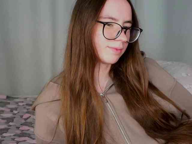 funnymagniya's live room