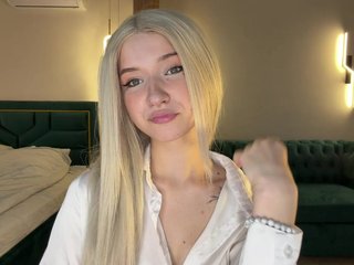VikkiiSecret Porn Show